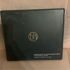 BH Cosmetics Eyeshadow Palette